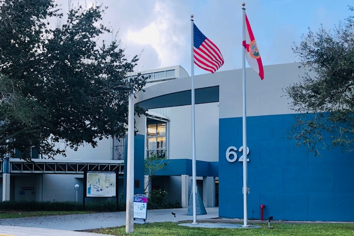 North Broward College Library